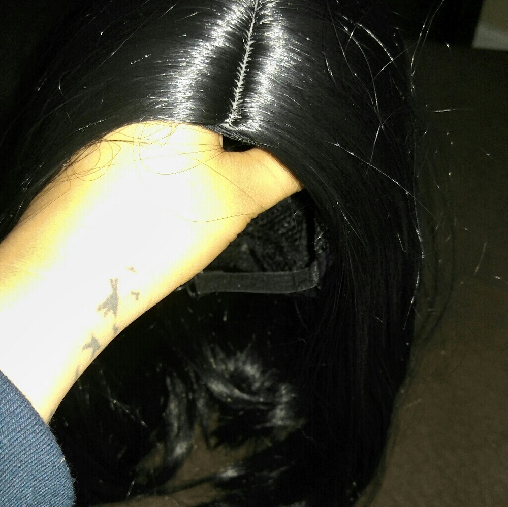 Wig - Picture 3 of 3